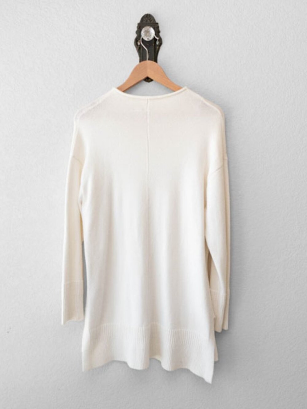 Anthropologie Moth Cream Tunic Sweater Womens M Soft Knit Longline Minimalist - Picture 8 of 13